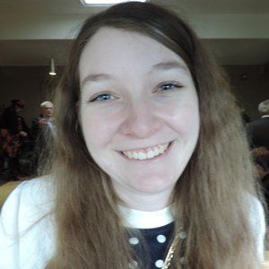 Meet your Posher, Rebecca